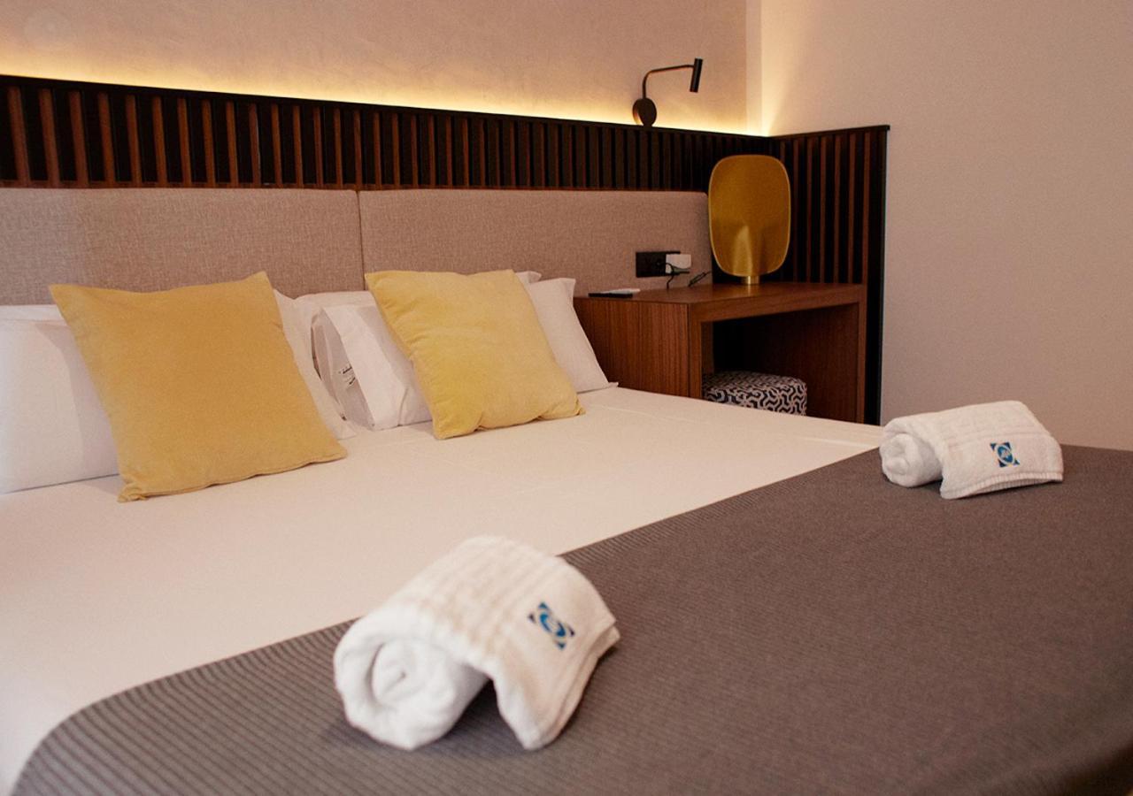 Isa Sevilla Suites Luaran gambar