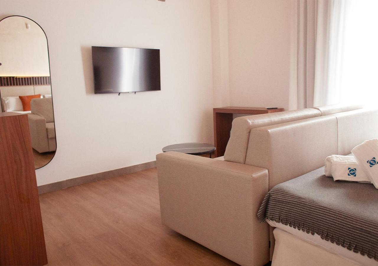 Isa Sevilla Suites Luaran gambar
