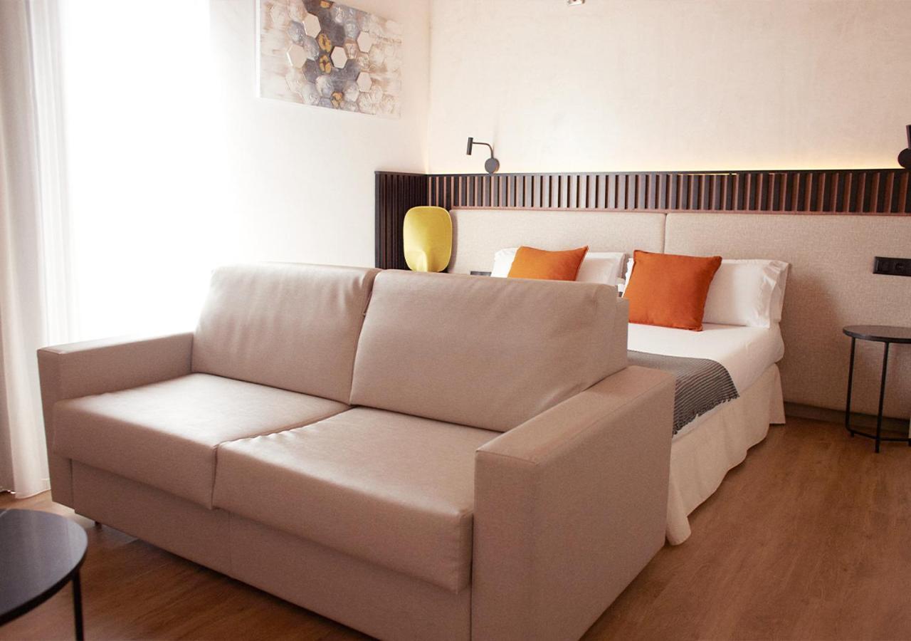 Isa Sevilla Suites Luaran gambar