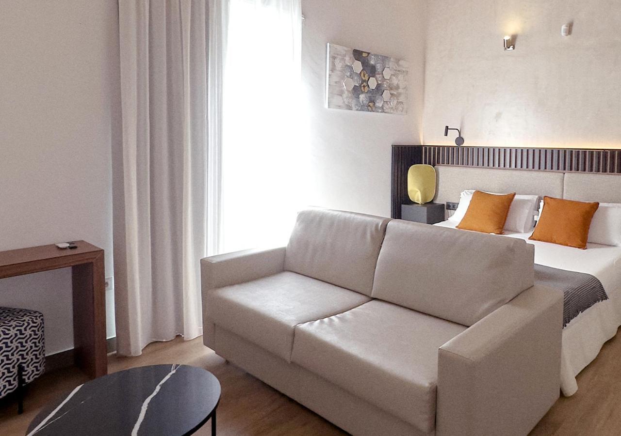 Isa Sevilla Suites Luaran gambar