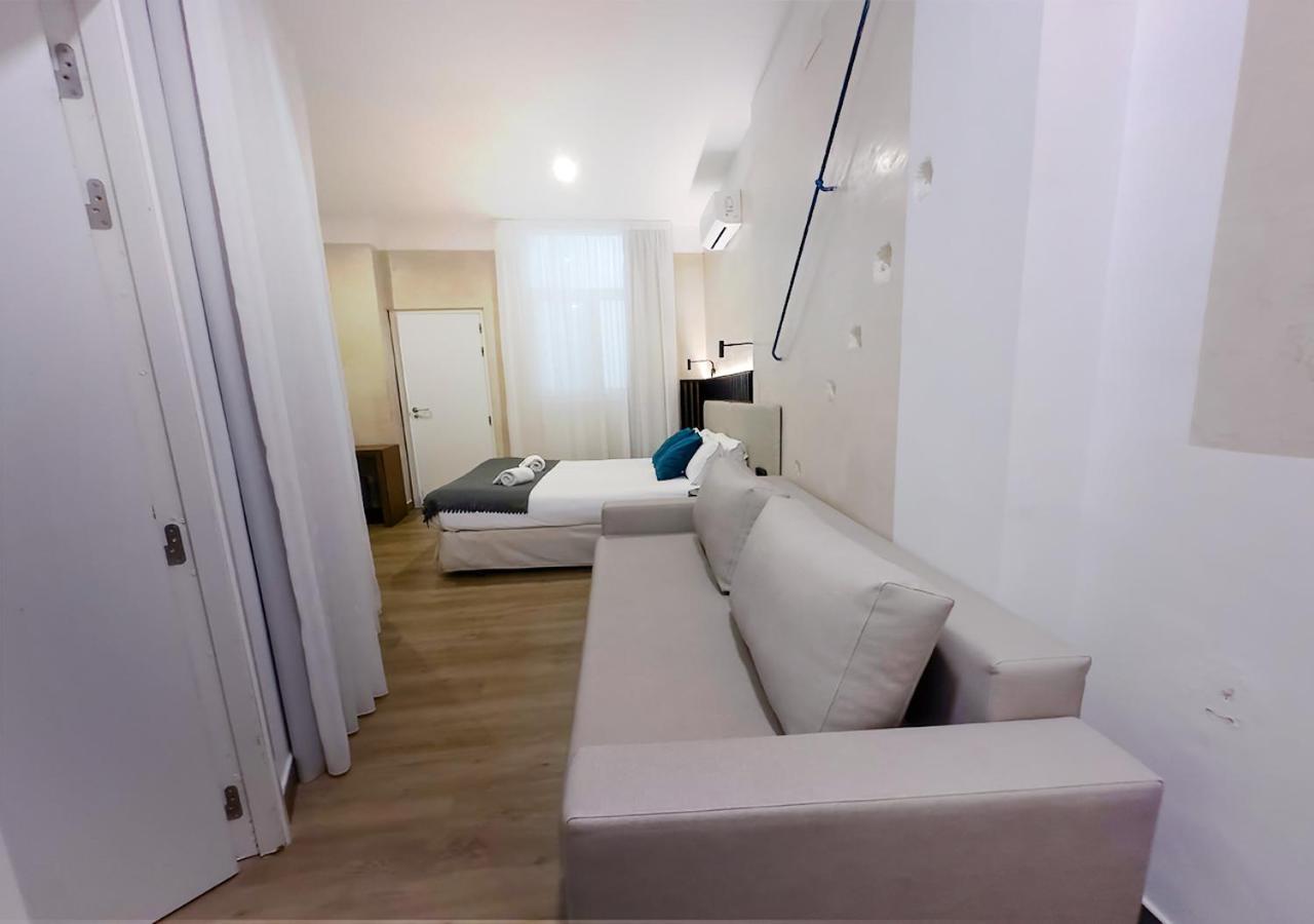 Isa Sevilla Suites Luaran gambar